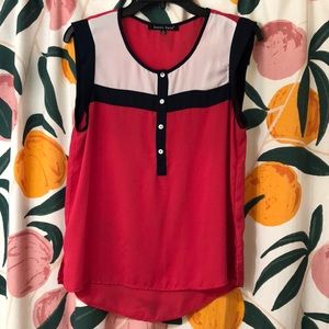 Women’s sleeveless blouse